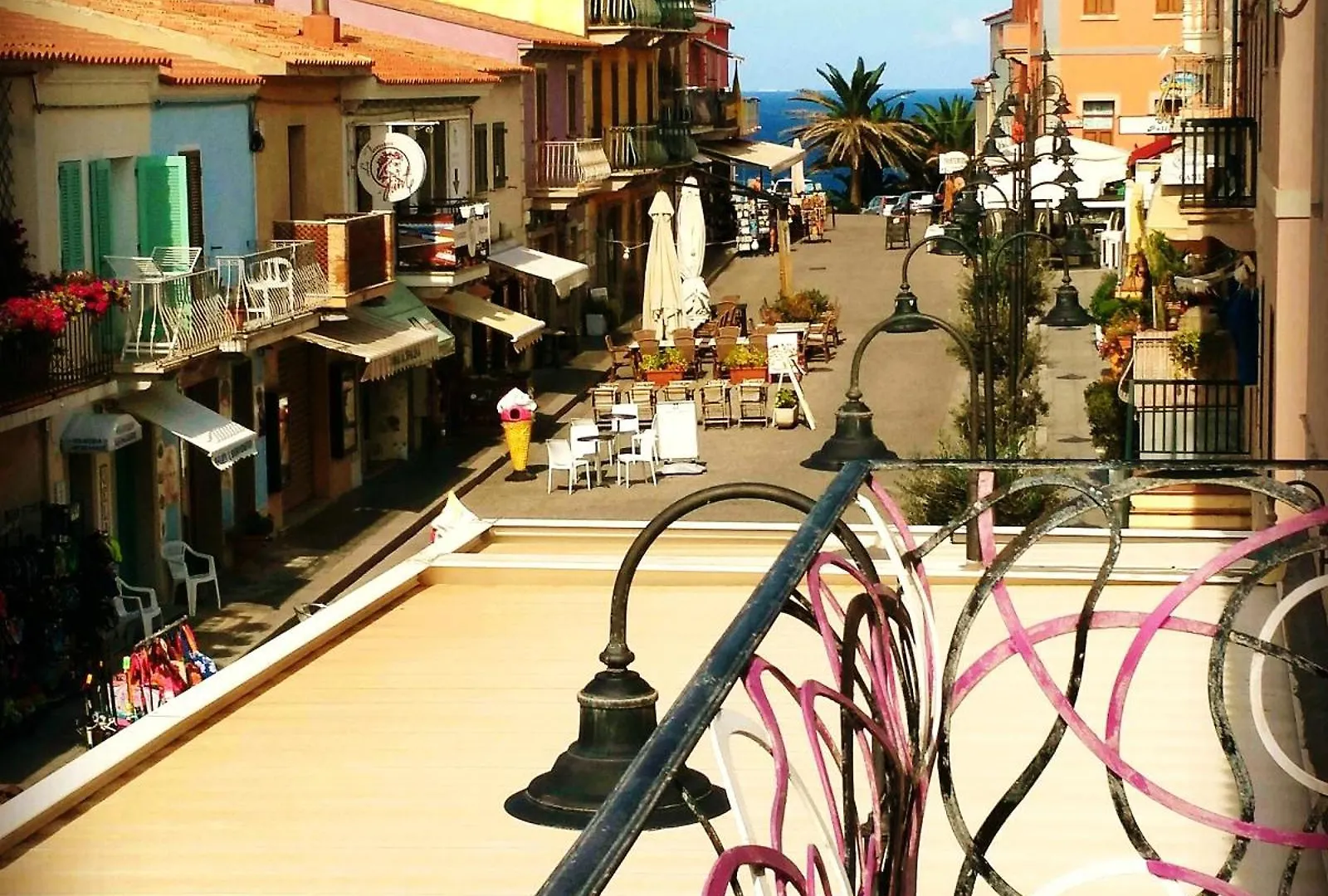 B&B Domus De Janas Santa Teresa Gallura 0*,  Italy